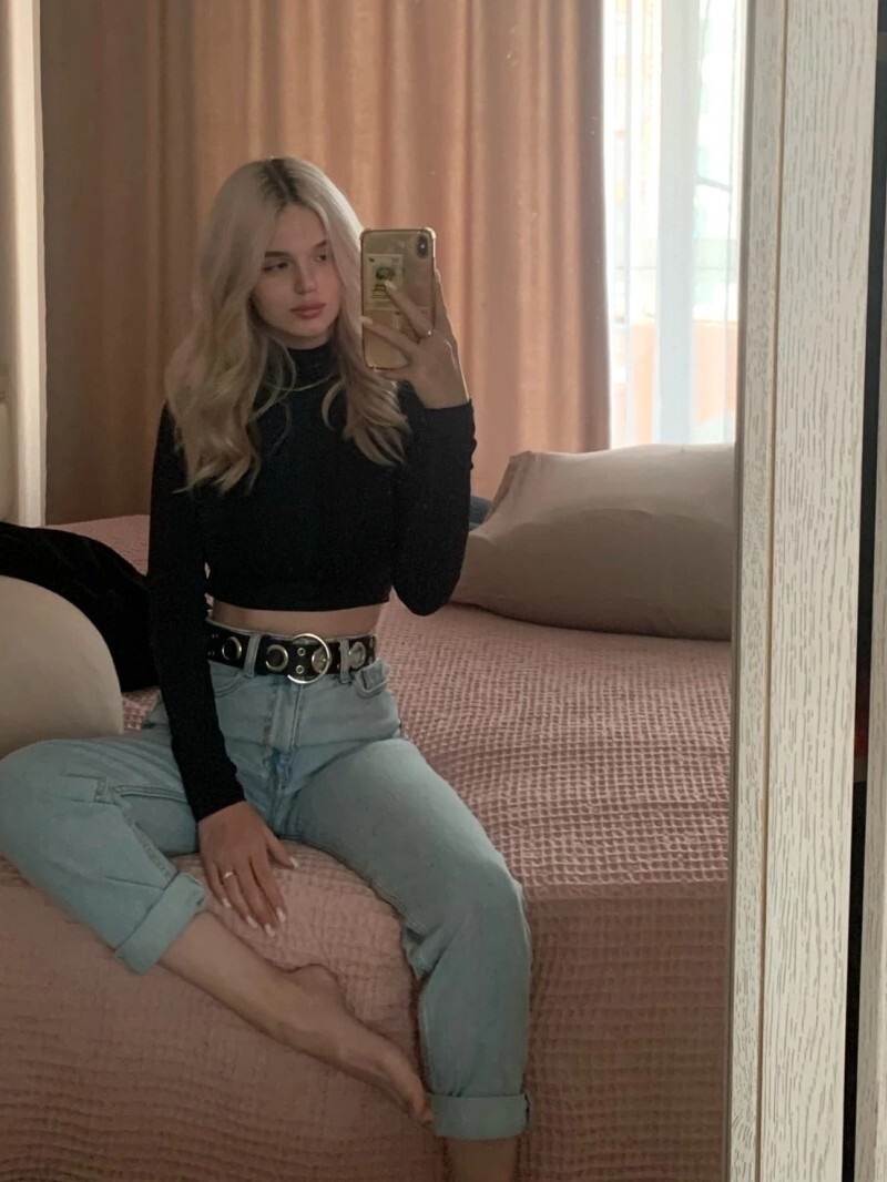 Маша проститутка Санкт-Петербурга у метро Улица Дыбенко недорогие проститутки Петербурга